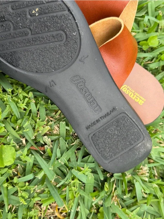 Aerosoft Brown Toe Loop Slide Sandals Minimalist Flat Comfort Sandals US 10 - Picture 4 of 4